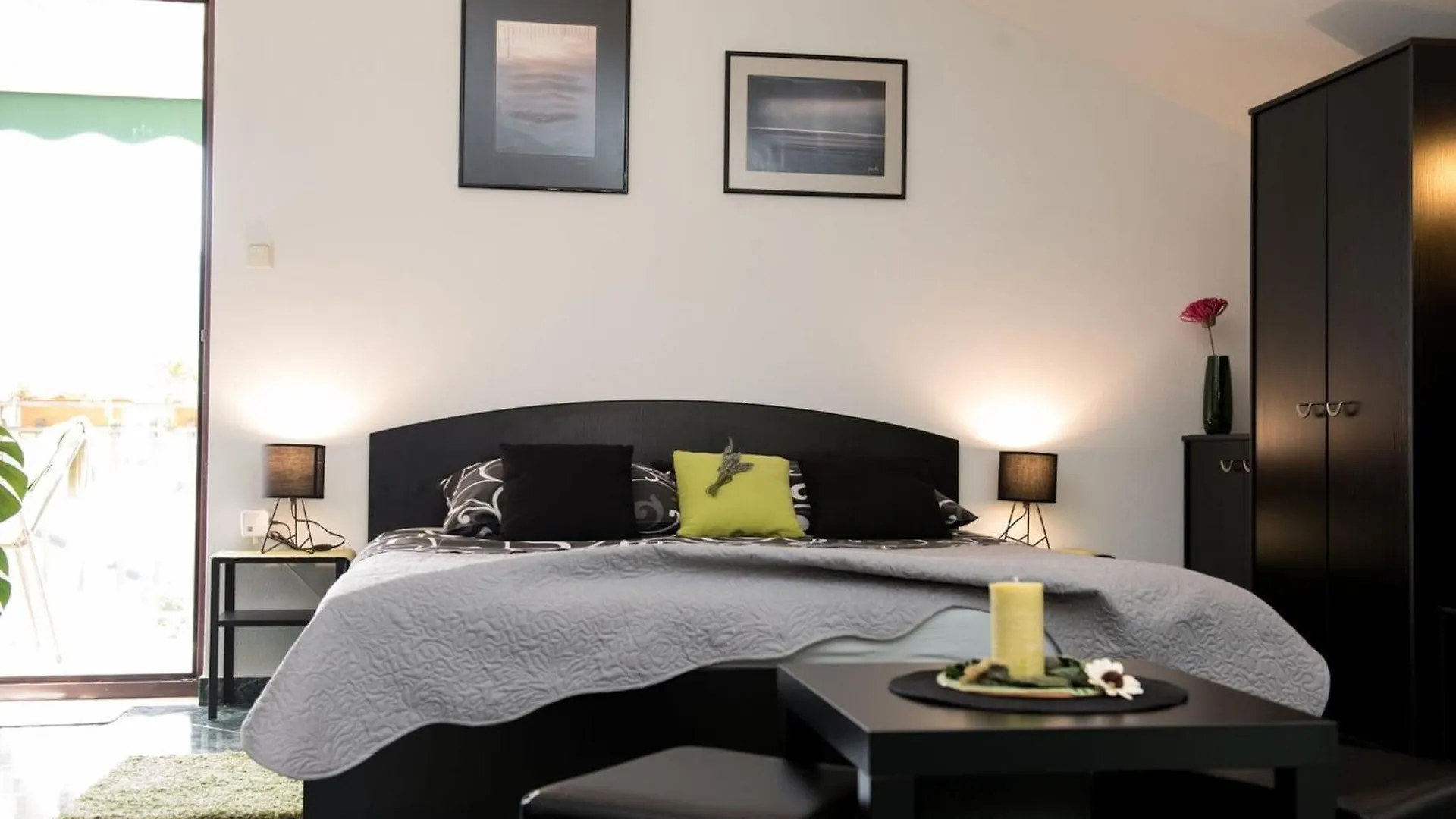 Stylish Lovran Sea View Apartments - Studio Apartment With Balcony And Sea View